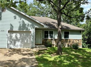 1519 Pin Oak Ct, Rolla, MO 65401