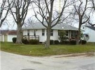 211 W Columbia St, Rockford, OH