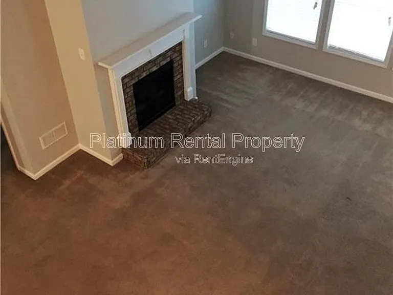 3860 Village Main St — Photo 7