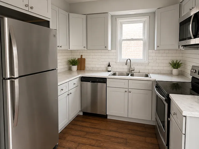 644 Marengo Ave — Photo 3