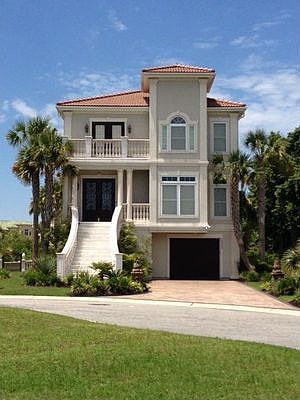 Style of Home on Street