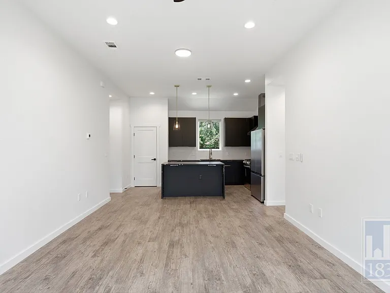 505 Thelma Dr #B — Photo 8