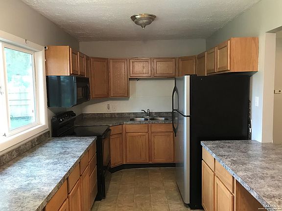 4th image of 1121 Osage Dr