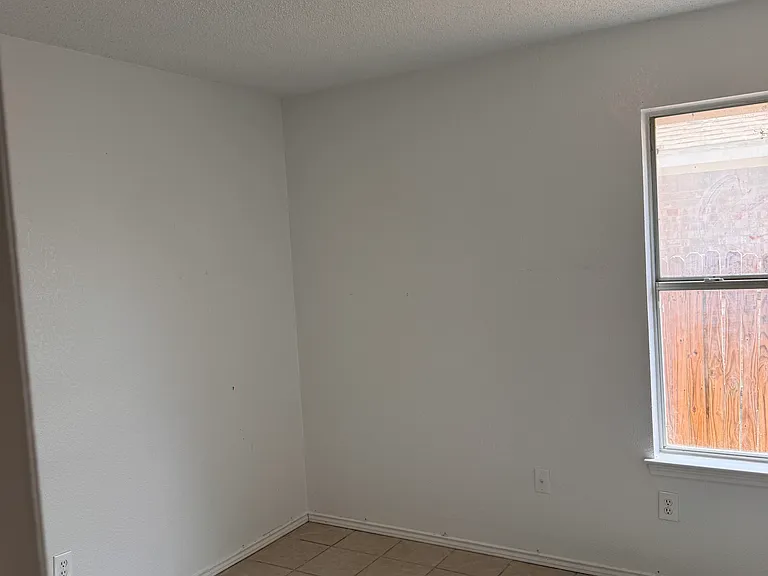 3752 Brett Dr — Photo 8