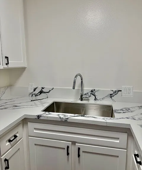 5330 N Figueroa St #203 — Photo 3