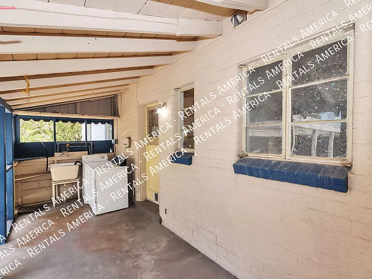 3733 N Mountain Ave #A — Photo 17