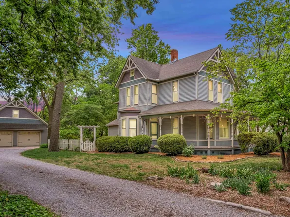309 E 4th St, Newton, KS 67114