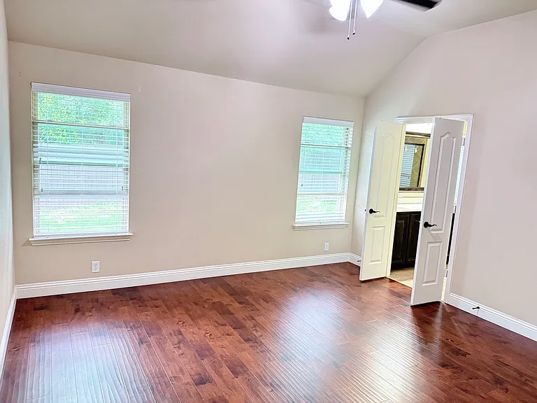 1114 Haskell Dr — Photo 28