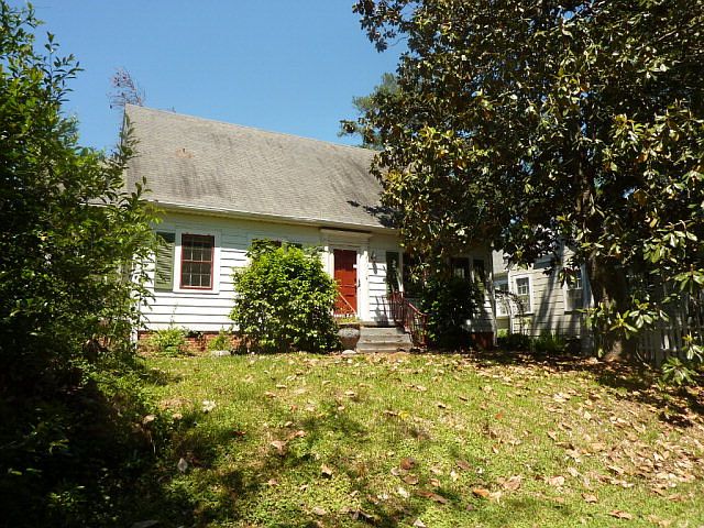 1st image of 1323 Hill Dr