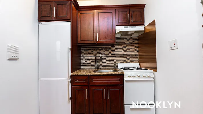 Rented by Nooklyn NYC LLC | media 11