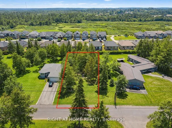 239 Front St W, Kawartha Lakes, ON K0M 1A0