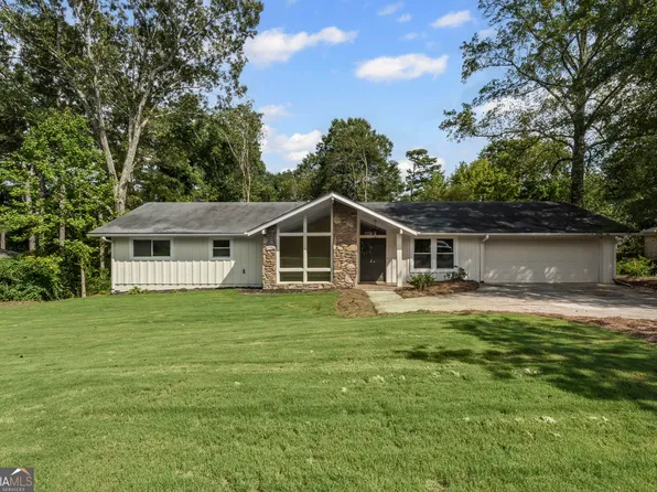 2892 Holly Springs Rd NE, Marietta, GA 30062