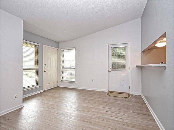 3rd image of 1714 Rawhide Loop