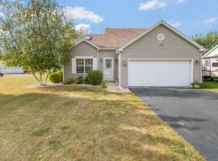 639 Partridge Pkwy, Genoa City, WI 53128