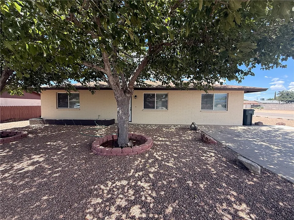 2737 Lillie Ave