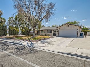 3932 N Torrey Pines Dr, Las Vegas, NV 89108