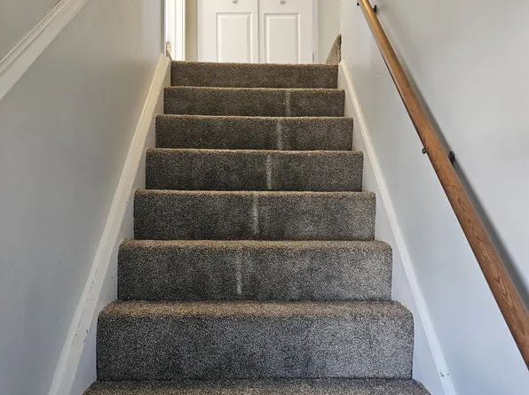 108 Burton St #A, Clinton, MI 49236