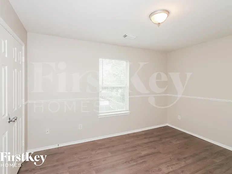 7311 Rising Brook Dr — Photo 12