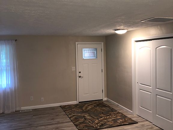4th image of 641 Lewisham Ave