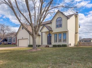 4109 SW Leeward Dr, Lees Summit, MO 64082