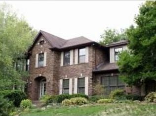 6120 Shadowbrook Dr, Bettendorf, IA 52722