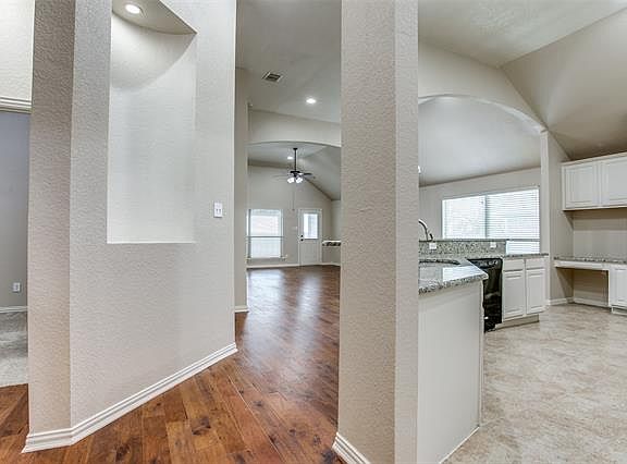 3rd image of 52 N Highland Dr