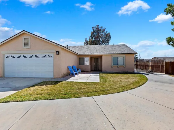 10429 Peach Ct, Adelanto, CA 92301