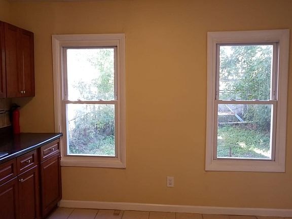 2nd image of 163 Taylor St #1