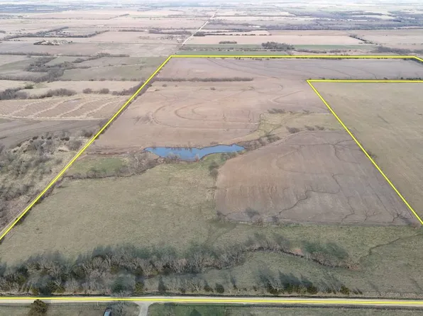 170 Jay Rd, Yates Center, KS 66783