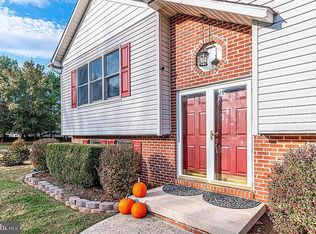 14281 Aden Rd, Nokesville, VA 20181