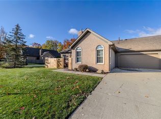 8050 Harbor Creek Dr APT 2401, Mentor On The Lake, OH 44060