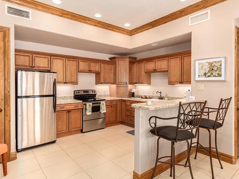 6770 E Skyline Dr — Photo 26
