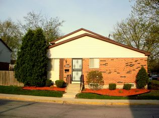 2044 Lioncrest Dr, Richton Park, IL