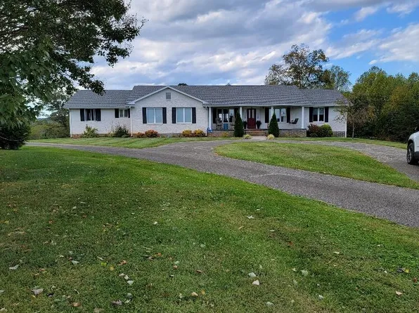 307 Miracle Rd, Rocky Mount, VA 24151