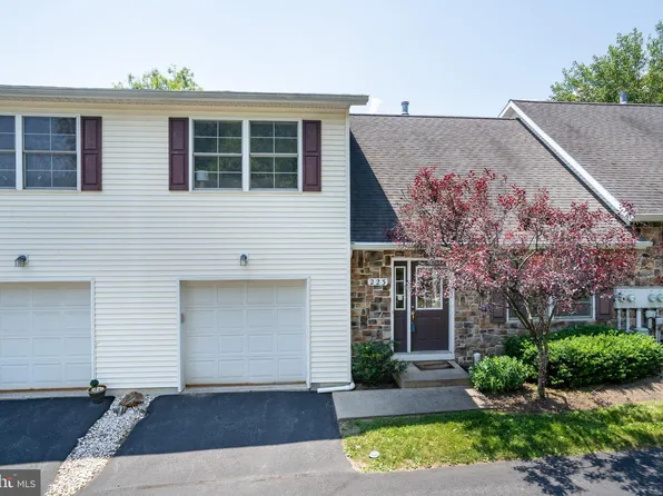 223 Amblewood Way, State College, PA 16803