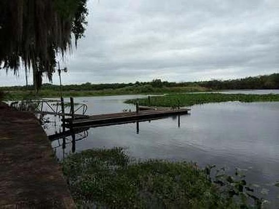 5th image of 454 River Dr