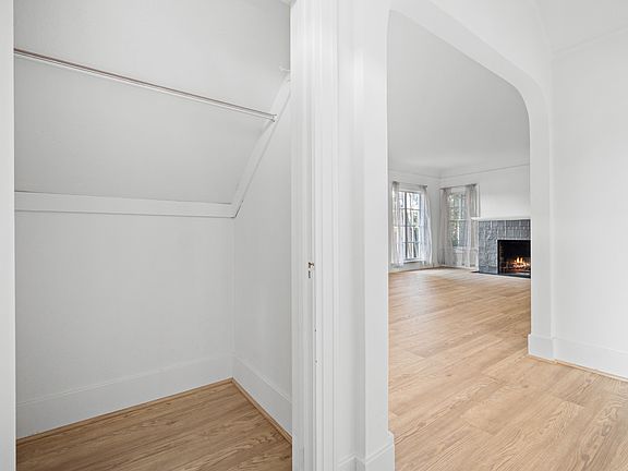 5th image of 1641-43 Myrtle Ave #1643