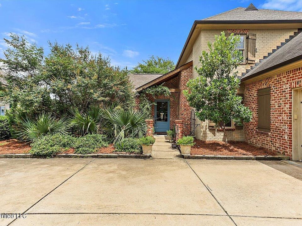 1st image of 125 Hoy Farms Dr