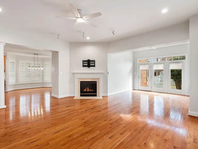 9185 Topaz St — Photo 12