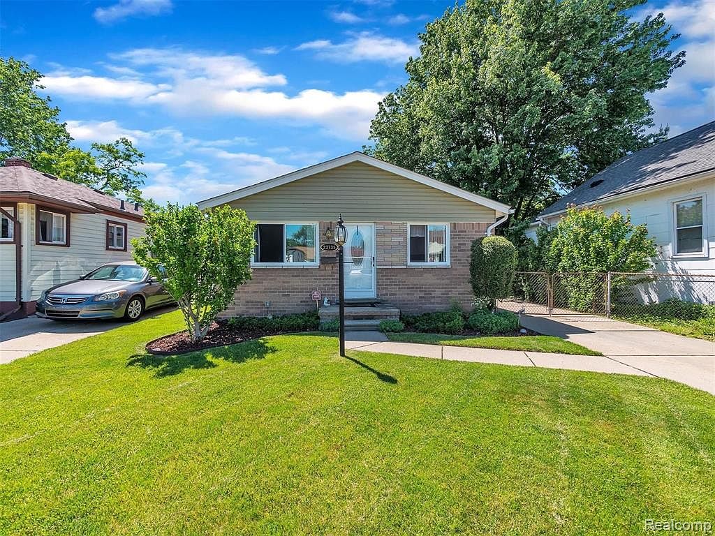 23735 Rein Ave, Eastpointe, MI 48021 Zillow