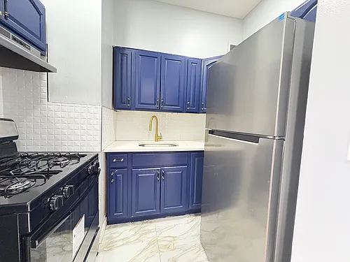 117 Wade St Photo 1