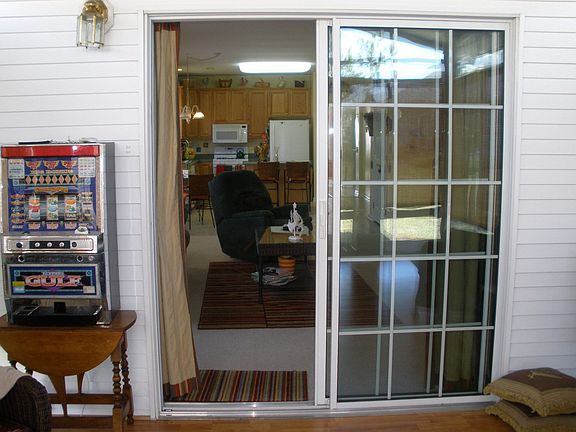 SUNRM.SLIDERS TO FAMRM