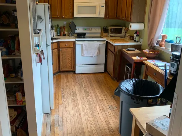 1702 Tyvale Ct, Vienna, VA 22182