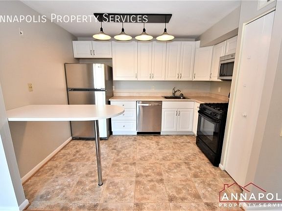 2nd image of 762 Fairview Ave APT B