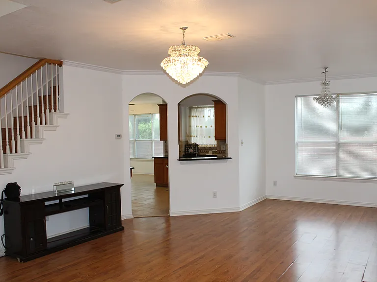 5017 Remington Dr — Photo 14