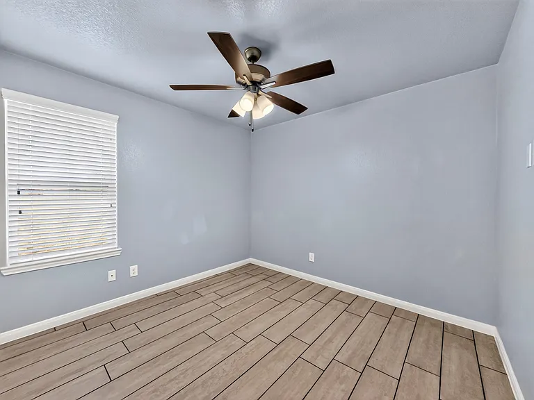 329 Shad Bush Dr — Photo 8