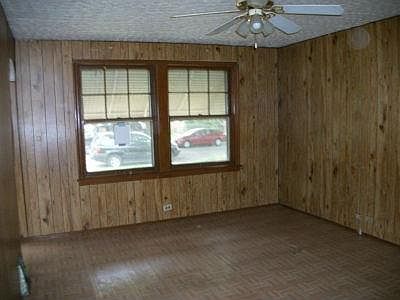 2nd image of 9538 S Woodlawn Ave