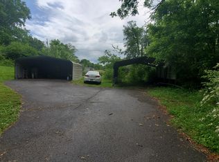 198 Davis Creek Rd, Speedwell, TN 37870