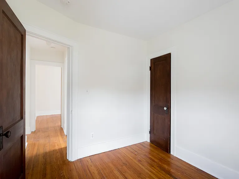178 W Cambourne St — Photo 15
