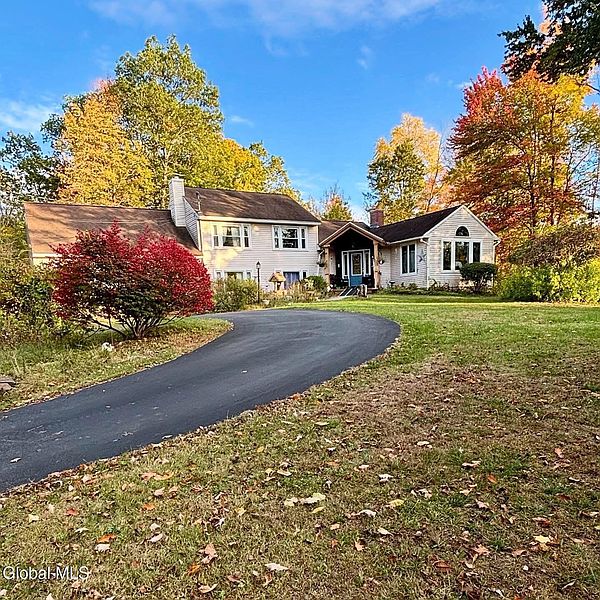 2nd image of 42 Wildwood Lane